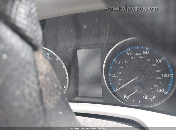 2T3ZFREV1JW452535 2018 TOYOTA RAV4 Red Widok tylnych siedzeń