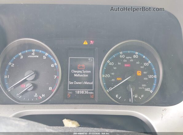2T3ZFREV1JW473966 2018 TOYOTA RAV4 Black Հետևի նստատեղերի տեսք