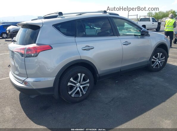 2T3ZFREV2JW455363 2018 TOYOTA RAV4 Silver Задня права чверть
