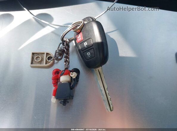 2T3ZFREV2JW455363 2018 TOYOTA RAV4 Silver Вид панелі приладів