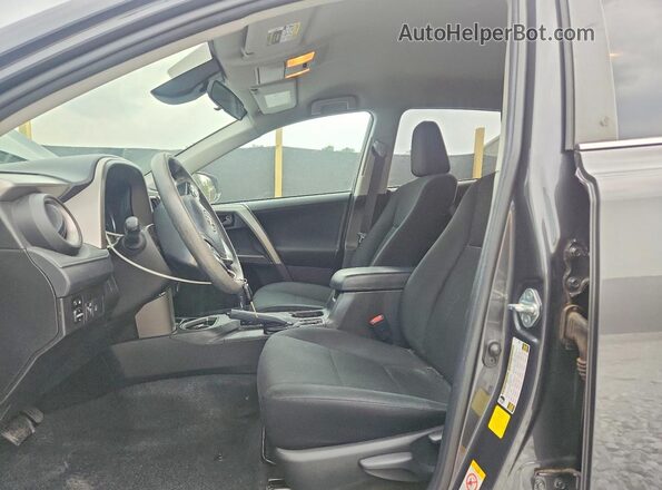 2T3ZFREV2JW509101 2018 TOYOTA RAV4 Gray Вид салону спереду
