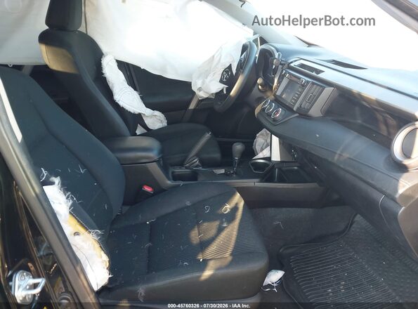 2T3ZFREV4HW336207 2017 TOYOTA RAV4 Черный Вид салона спереди