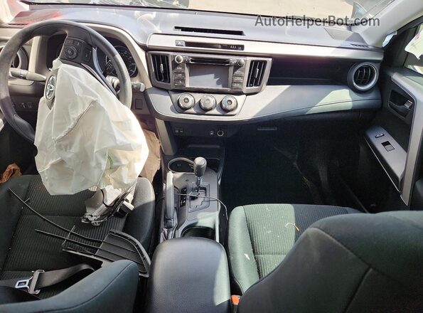 2T3ZFREV4HW353105 2017 TOYOTA RAV4 Серебряный Вид панели приборов