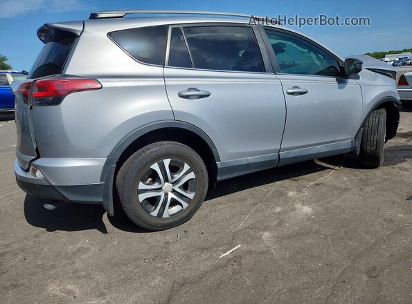 2T3ZFREV4HW353105 2017 TOYOTA RAV4 Серебряный Задняя правая четверть