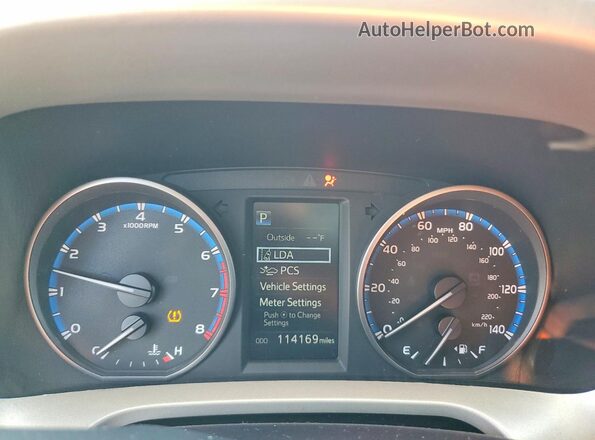 2T3ZFREV5HW321120 2017 TOYOTA RAV4 Black Вид щитка приладів