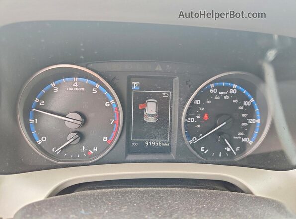 2T3ZFREV5HW325118 2017 TOYOTA RAV4 Silver Սարքավորումների վահանակի տեսք