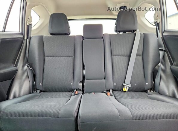 2T3ZFREV5HW325118 2017 TOYOTA RAV4 Silver Հետևի նստատեղերի տեսք