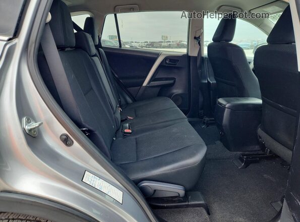2T3ZFREV5HW325118 2017 TOYOTA RAV4 Silver Սալոնի հետևի տեսք