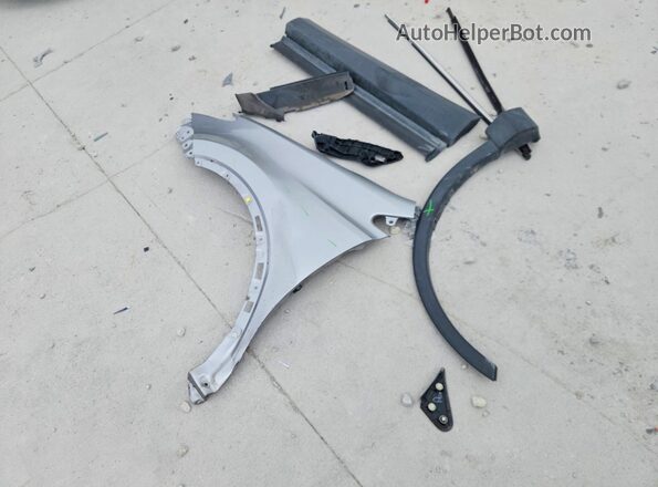 2T3ZFREV5HW325118 2017 TOYOTA RAV4 Silver VIN կոդի պիտակի տեսք