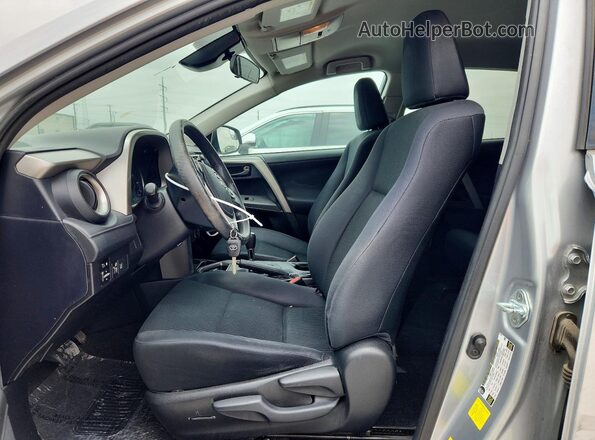 2T3ZFREV5HW325118 2017 TOYOTA RAV4 Silver Սալոնի դիմացի տեսք