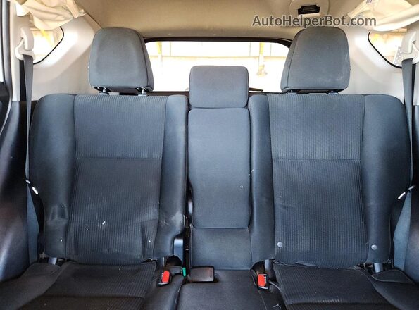 2T3ZFREV7GW312109 2016 TOYOTA RAV4 White Հետևի նստատեղերի տեսք