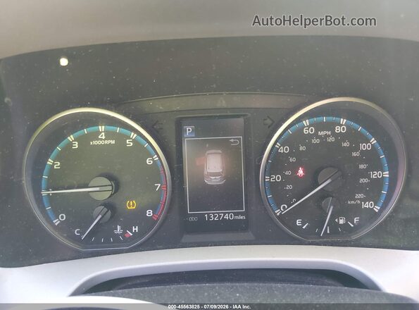 2T3ZFREV7JW435271 2018 TOYOTA RAV4 Black Widok tylnych siedzeń
