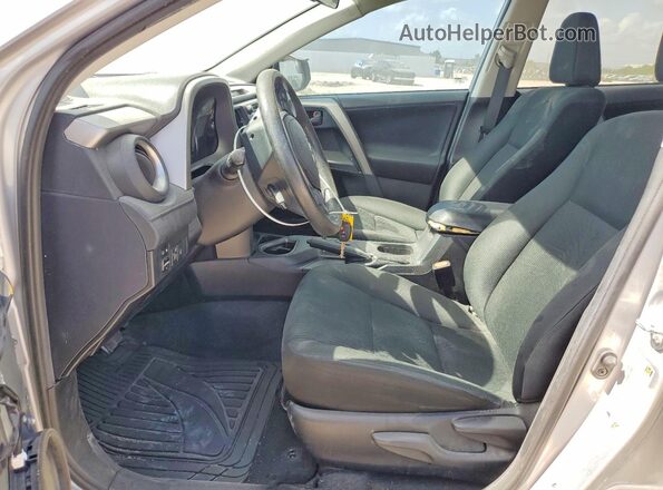 2T3ZFREV8HW342110 2017 TOYOTA RAV4 Silver წინა სალონის ხედი