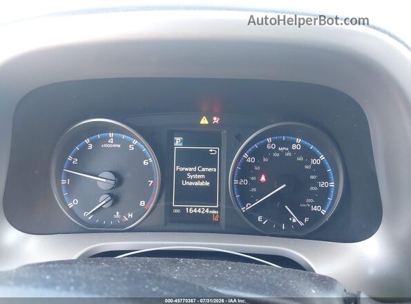 2T3ZFREV8HW369260 2017 TOYOTA RAV4 White Вид задніх сидінь