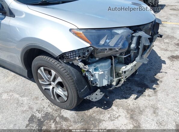 2T3ZFREV8JW418365 2018 TOYOTA RAV4 Silver Vista frontal