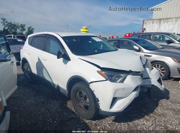 2T3ZFREV8JW431312 2018 TOYOTA RAV4 White Vista interior trasera
