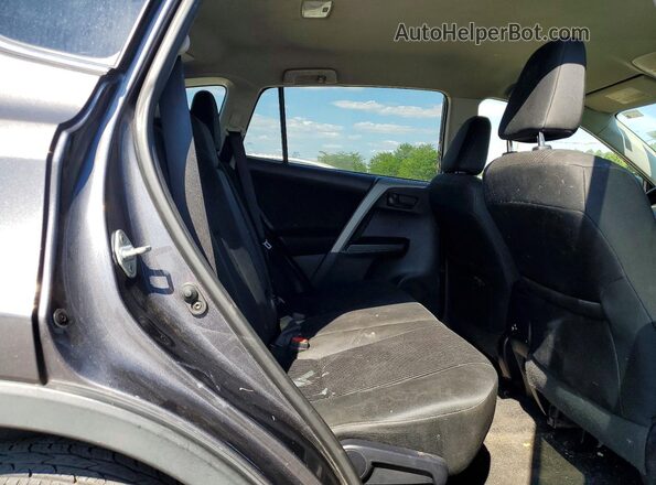 2T3ZFREV9HW348045 2017 TOYOTA RAV4 Gray Вид задньої частини салону