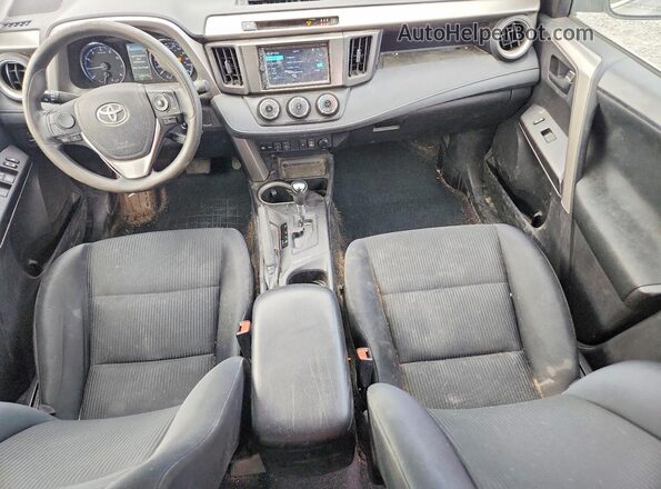 2T3ZFREV9HW393194 2017 TOYOTA RAV4 Silver Vista del salpicadero