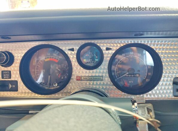 2W87K9L124432 1979 PONTIAC FIREBIRD Желто-коричневый Вид щитка приборов