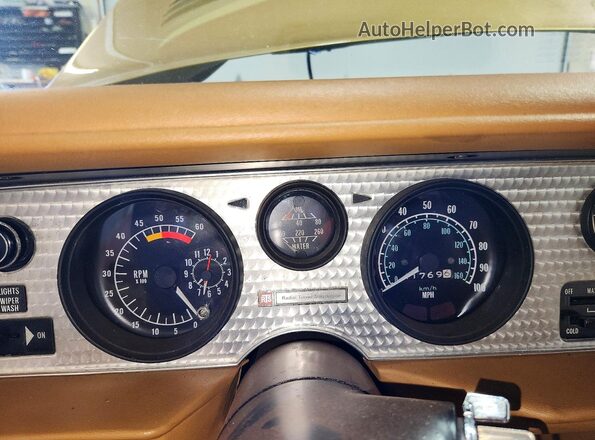 2W87Z8N154049 1978 PONTIAC FIREBIRD Gold Instrument cluster view