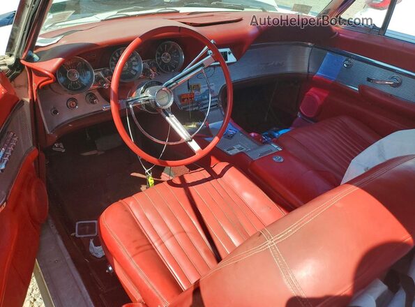 2Y83Z111188 1962 FORD THUNDERBIRD Cream Widok deski rozdzielczej
