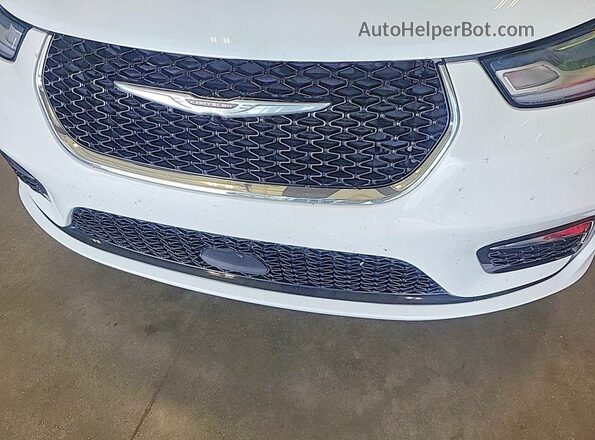 2C4RC1FG8PR590442 2023 CHRYSLER PACIFICA White 360 interior view