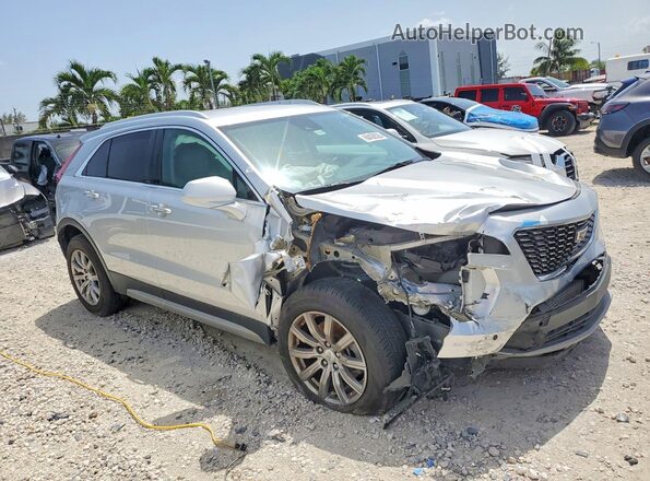 1GYFZCR47LF057069 2020 CADILLAC XT4 Серебряный Вид спереди