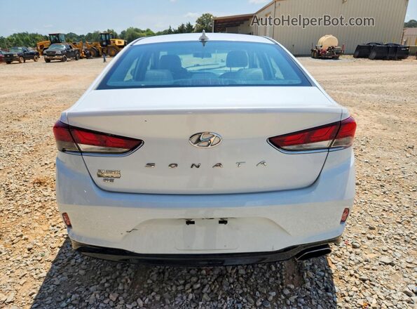 5NPE24AF8KH738774 2019 HYUNDAI SONATA White Front interior view