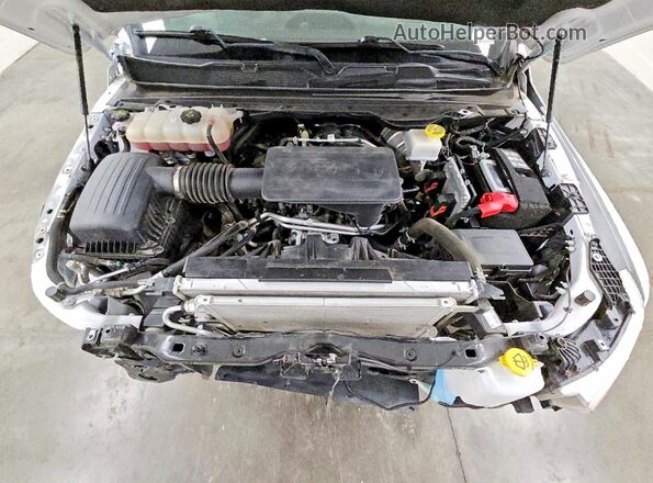 1C6RREBG0RN140271 2024 RAM 1500 White Vista del compartimento del motor