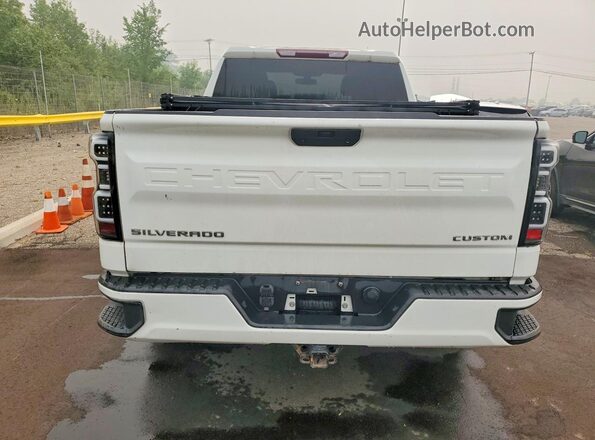 1GCRYBEK9MZ122394 2021 CHEVROLET SILVERADO White Vista interior delantera
