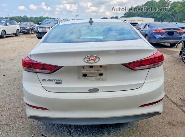 5NPD74LFXHH200922 2017 HYUNDAI ELANTRA Белый Вид салона спереди