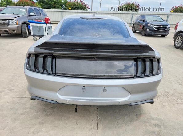 1FA6P8TH6L5141786 2020 FORD MUSTANG Silver Widok wnętrza z przodu