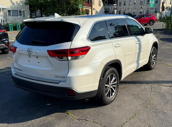 5TDJZRFH6HS474409 2017 TOYOTA HIGHLANDER White Przód prawy