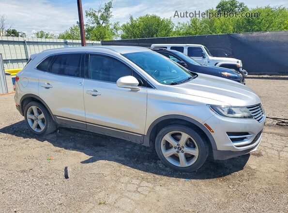 5LMCJ1C99HUL28864 2017 LINCOLN MKC Silver Front right