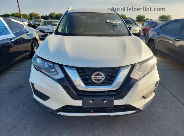 KNMAT2MT9JP573127 2018 NISSAN ROGUE White Rear view