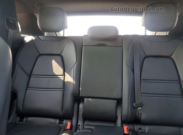 WP1AA2AYXLDA03047 2020 PORSCHE CAYENNE Gray Вид задньої частини салону