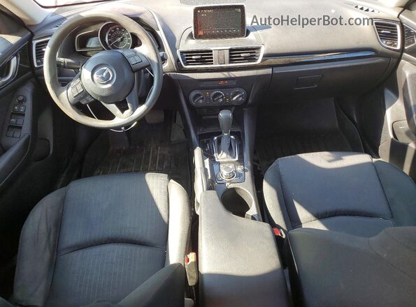 3MZBM1T70GM240133 2016 MAZDA 3 Red Vista del cuadro de instrumentos