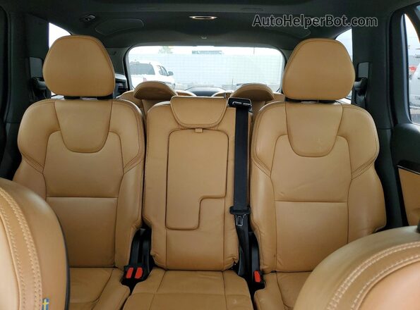 YV4102PK4J1381111 2018 VOLVO XC90 White Вид задньої частини салону