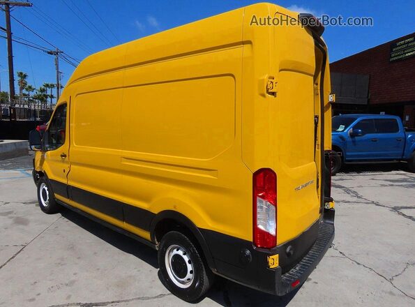 1FTBR1X82PKA73790 2023 FORD TRANSIT Yellow Rear view