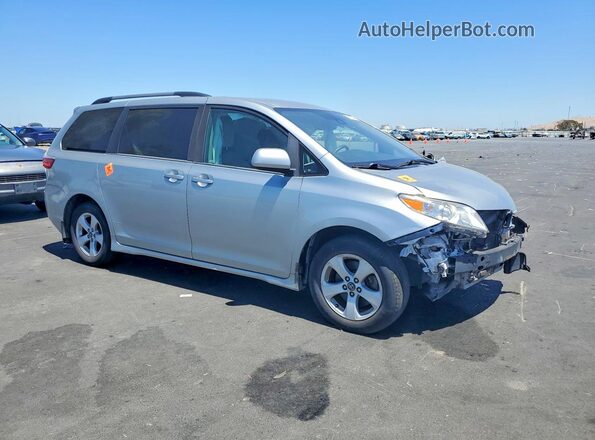 5TDKZ3DCXLS054458 2020 TOYOTA SIENNA Silver Vista frontal