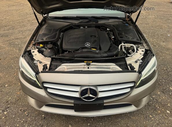 55SWF8EB5KU305546 2019 MERCEDES-BENZ C-CLASS Gold Vista del salpicadero