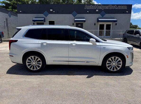 1GYKPCRS4MZ181724 2021 CADILLAC XT6 White Սալոնի 360 աստիճան տեսք