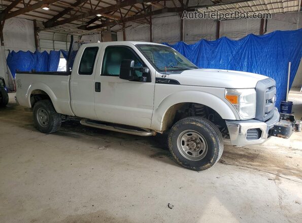 1FT7X2B66GEB97776 2016 FORD F250 White Вид спереду