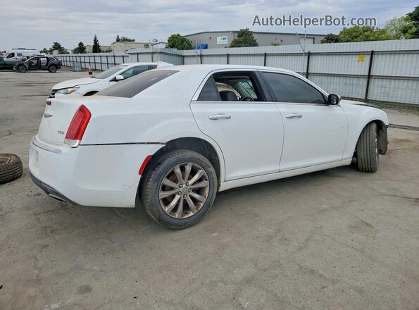 2C3CCAKG9JH250486 2018 CHRYSLER 300 Белый Передняя правая четверть