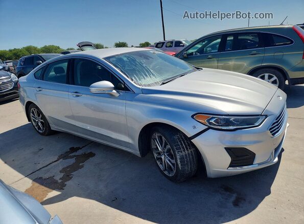 3FA6P0CD3KR270515 2019 FORD FUSION Silver Widok z przodu