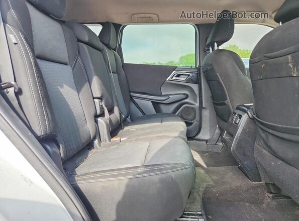 JA4J4TA84NZ019016 2022 MITSUBISHI OUTLANDER White ძრავის განყოფილების ხედი
