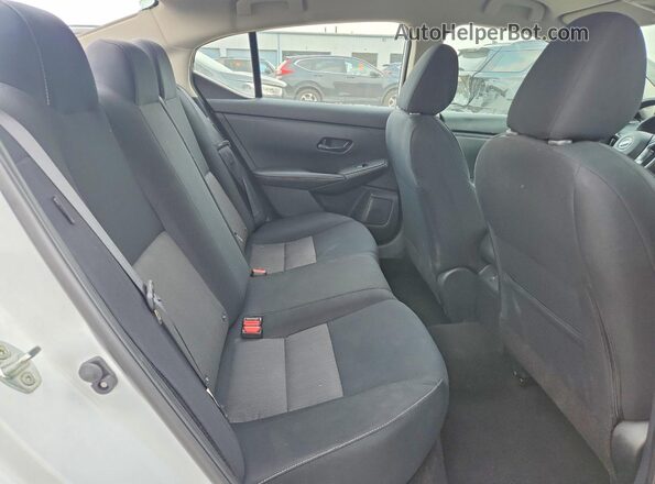 3N1AB8CV1RY209225 2024 NISSAN SENTRA Белый Вид задней части салона