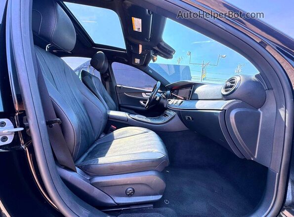 W1KZF5KB6MA884579 2021 MERCEDES-BENZ E Черный Вид спереди
