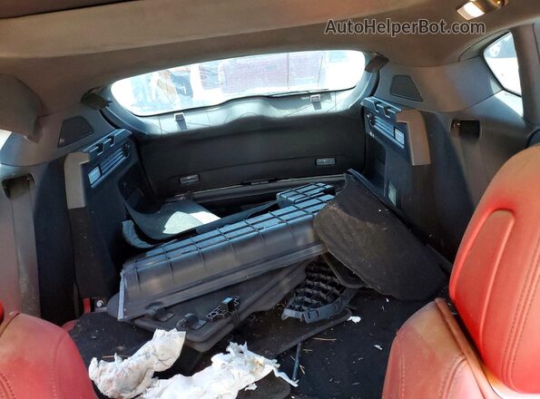 ZN661XUS4JX302510 2018 MASERATI LEVANTE Gray Rear interior view