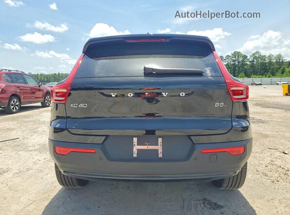 YV4L12UC4T2714052 2026 VOLVO XC40 Black Vista interior delantera